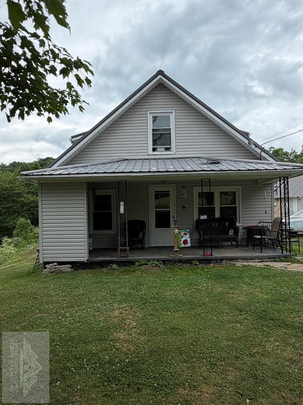 2983 Black Oak Road, PRINCETON, WV 24740