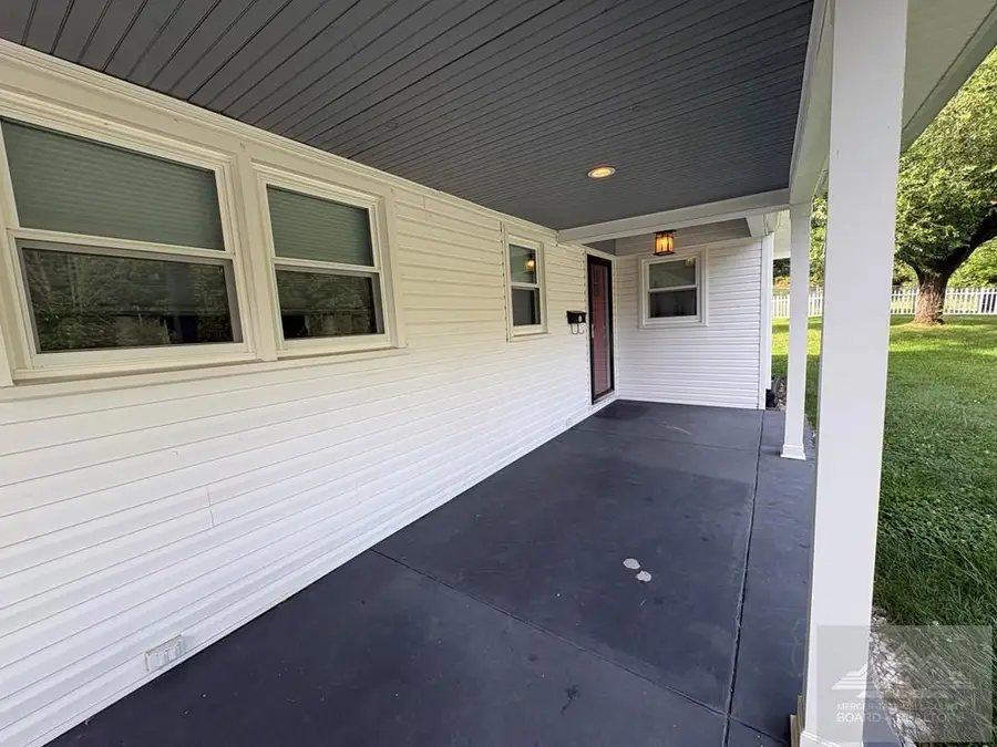 300 Vista Rd., Bluefield, WV 24701 - #2