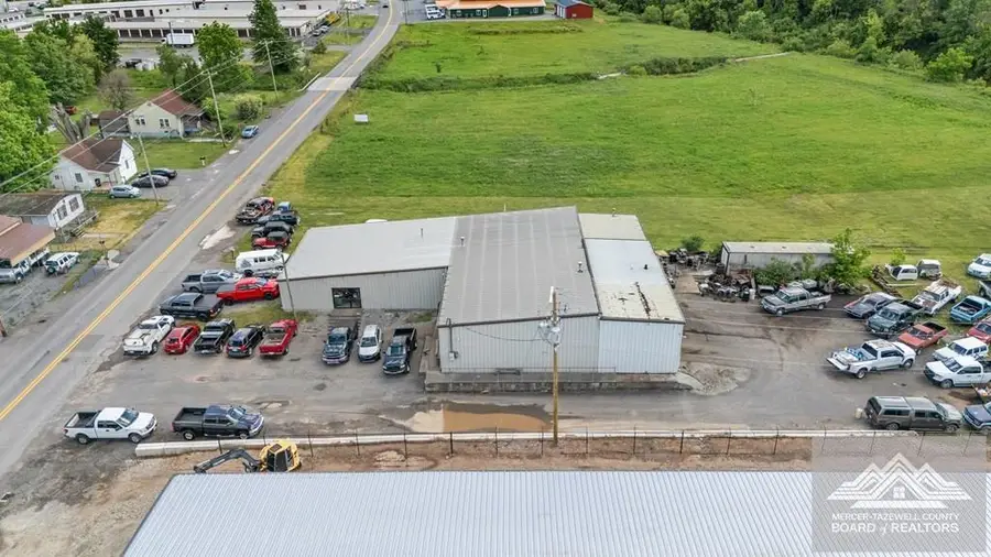 328 S. Wickham Ave, Princeton, WV 24740 - #2
