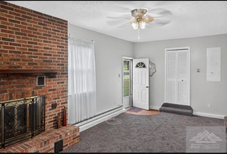 205 Wintercreek Dr., Bluefield, VA 24605 - #3