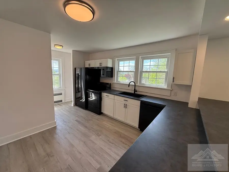 207 College Ave, Princeton, WV 24740 - #3