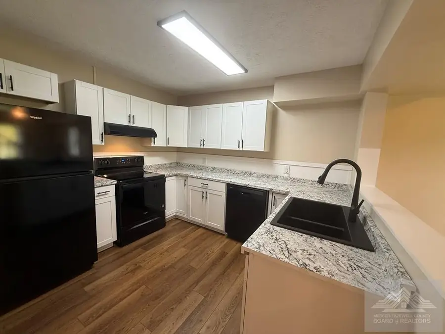 329 Mary I Johnson Rd, Princeton, WV 24740 - #2