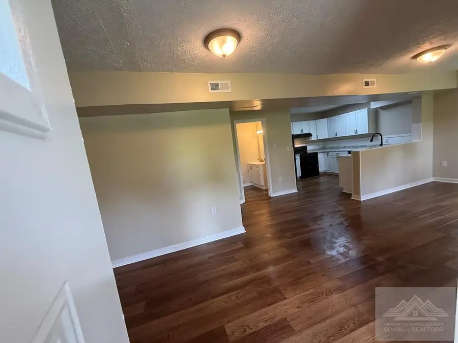 329 Mary I Johnson Rd, Princeton, WV 24740 - #3