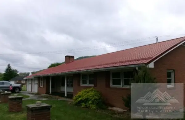 187 Water St, PETERSTOWN, WV 24963