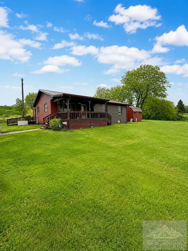 265 Coulters Chapel Rd, LINDSIDE, WV 24951