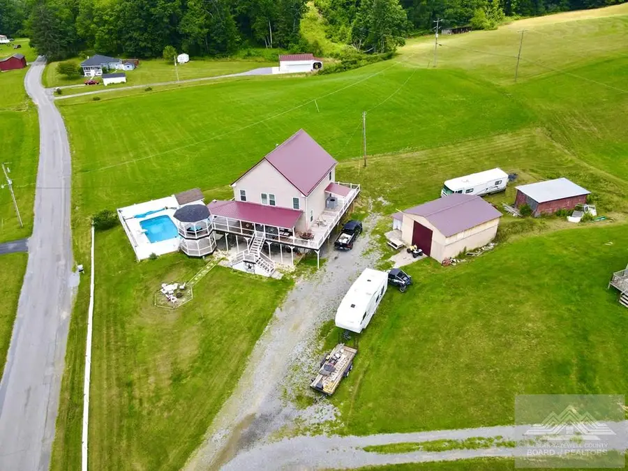 384 Pinoak Road, Lashmeet, WV 24733 - #3