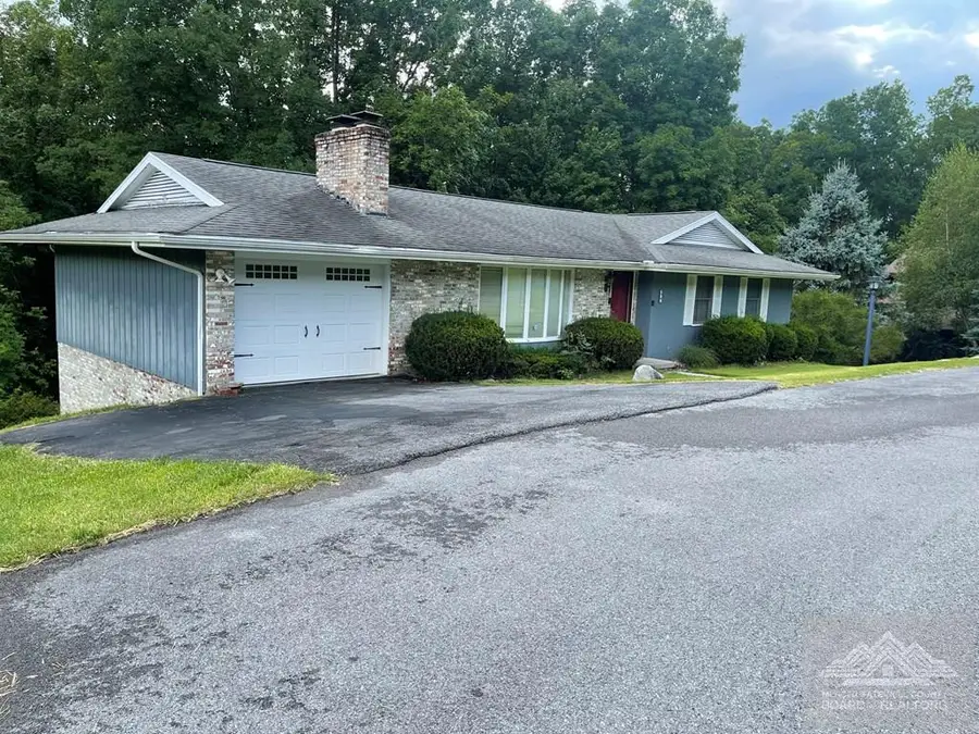 506 Hillcrest drive, Princeton, WV 24740 - #2