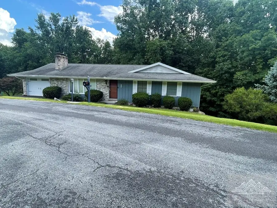 506 Hillcrest drive, Princeton, WV 24740 - #3