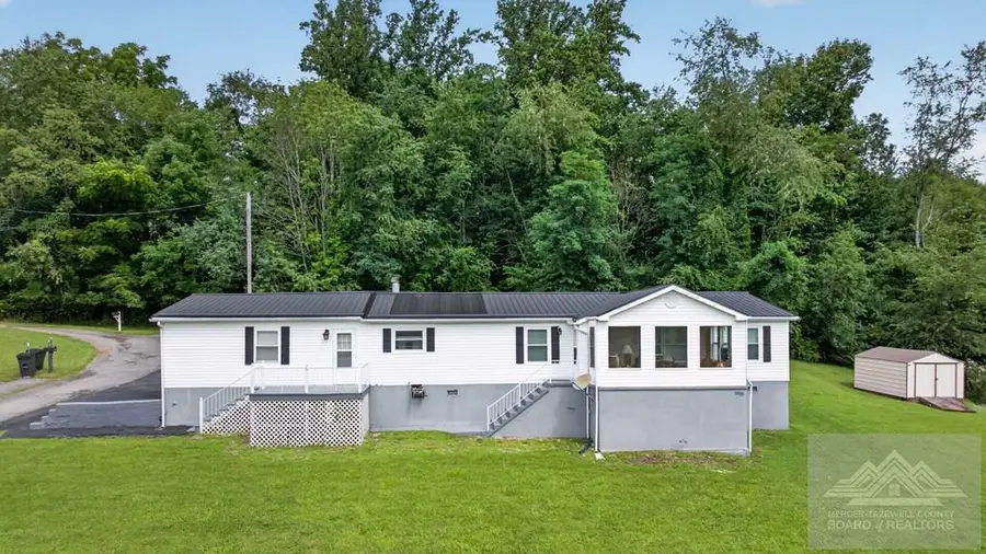 382 Fellowship St, Bluefield, WV 24701 - #2
