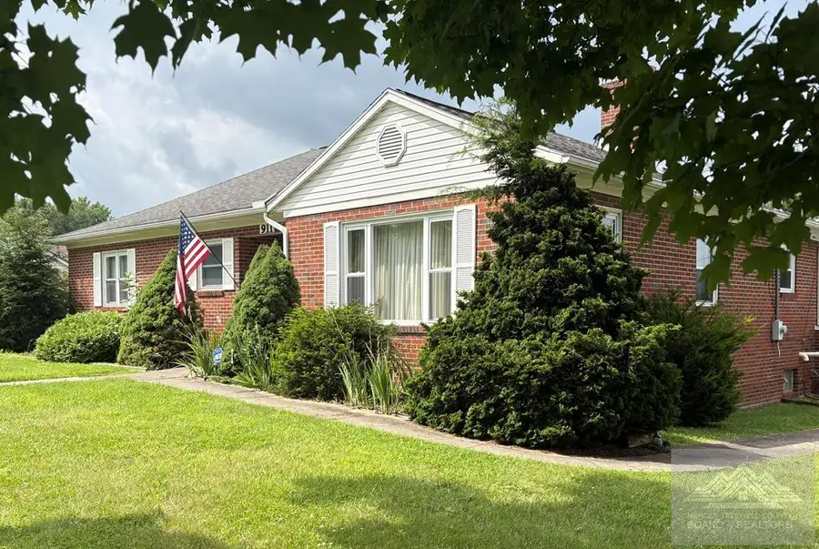 911 Low Gap Rd, Princeton, WV 24740 - #2
