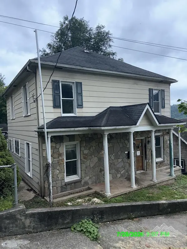 518 4th Ave, HINTON, WV 25951