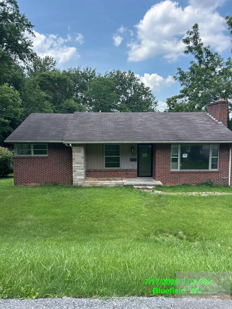 311 Oakdell Ave Ext, Bluefield, WV 24701 - #1