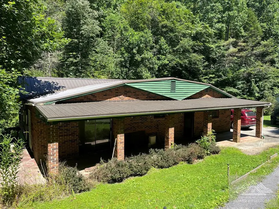 129 Covel Road, Matoaka, WV 24736 - #2