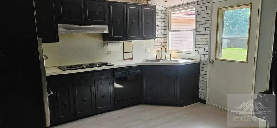 606 Woodland Lane, Princeton, WV 24740 - #3