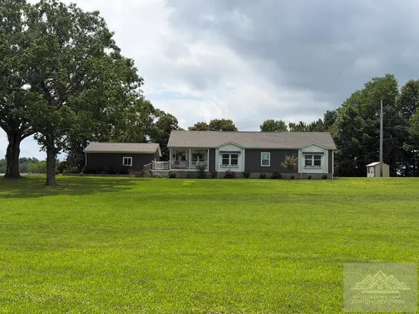 3342 True Road, HINTON, WV 25951