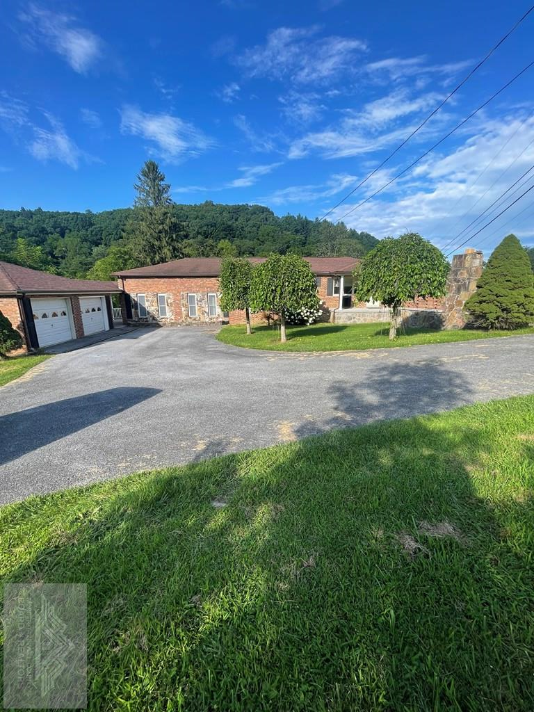 202 Tabor Rd, Bluefield, WV 24701 - #3