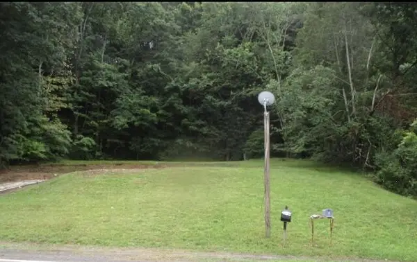 224 Old Bluefield Princeton Road, PRINCETON, WV 24740