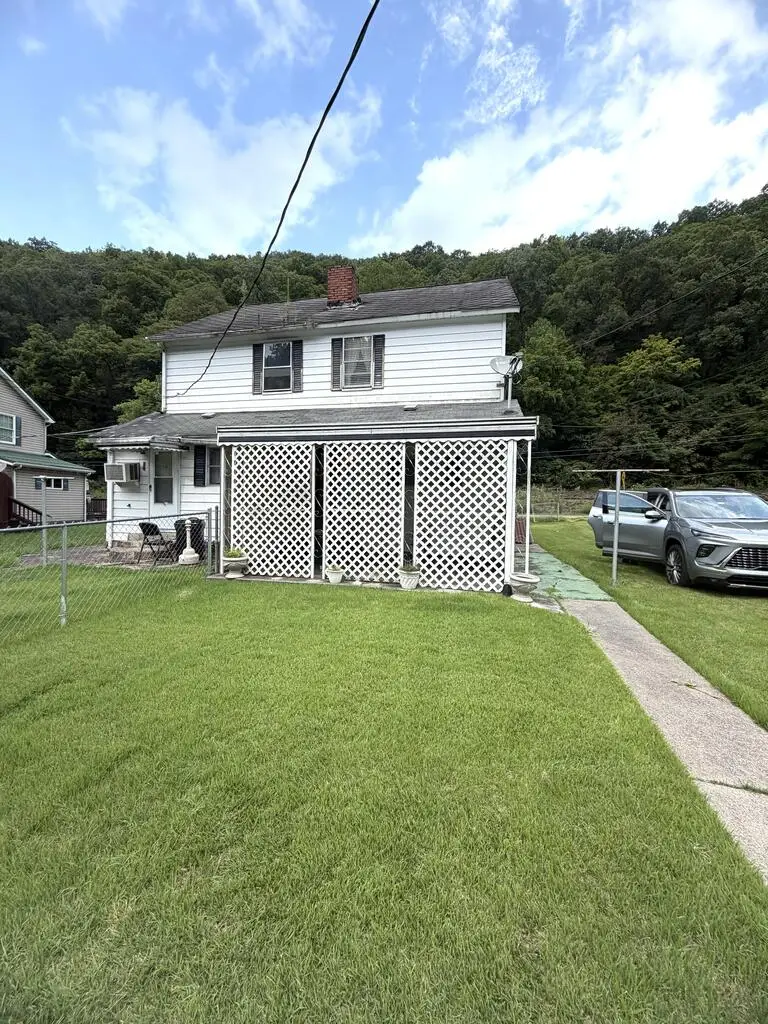 2573 BLACK DIAMOND HWY, Welch, WV 24801 - #2