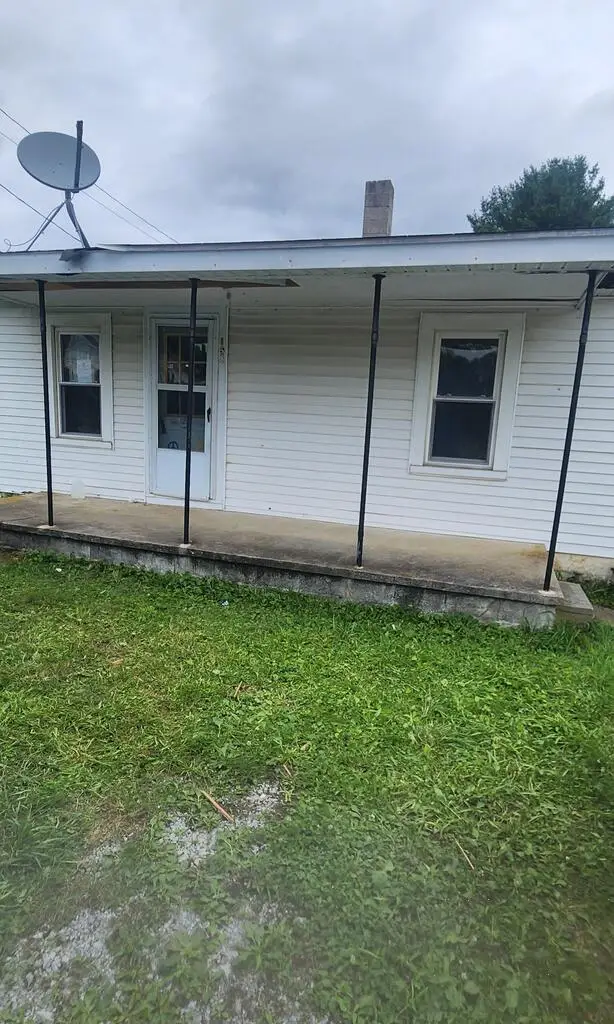158 Riverview St, Tazewell, VA 24651 - #1