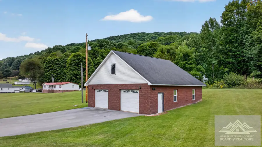 216 School Road, Bluefield, VA 24605 - #2