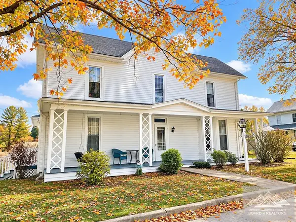 114 E Concord St, ATHENS, WV 24712