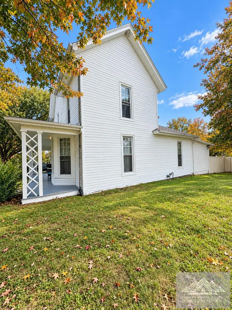 114 E Concord St, Athens, WV 24712 - #2
