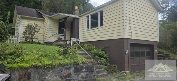77 WILLOW ST, ITMANN, WV 24847