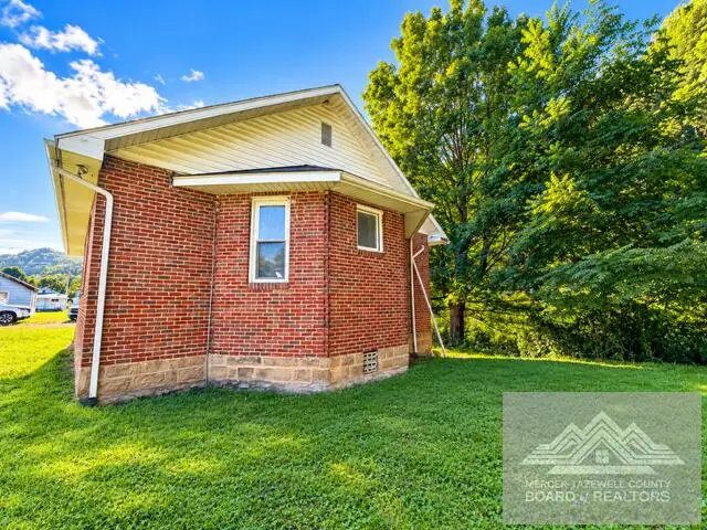 164 Fond St, Rock, WV 24747 - #2