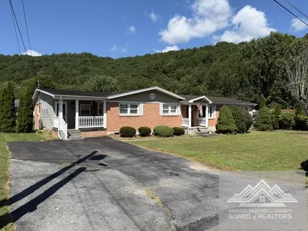411 Ridgeway, BLUEFIELD, VA 24605