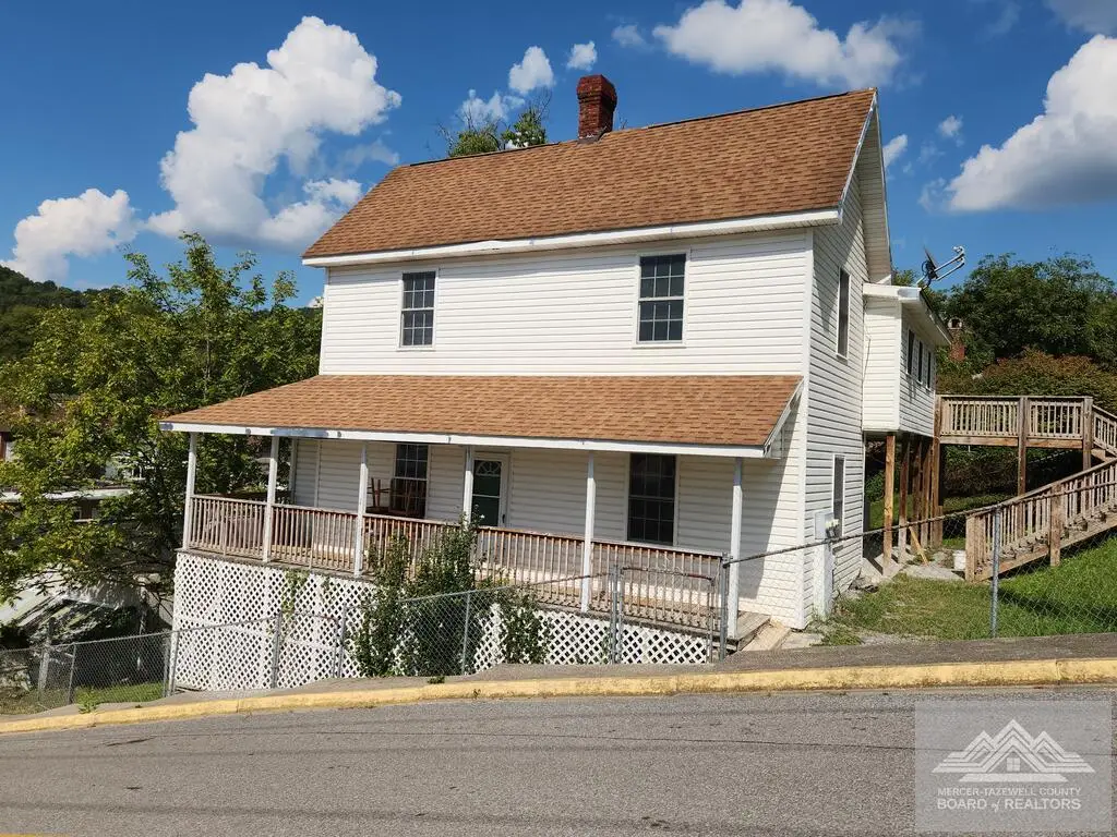 428 Tazewell Avenue, Bluefield, VA 24605 - #1