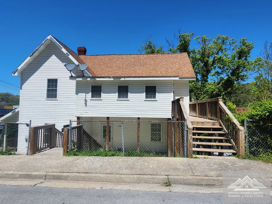 428 Tazewell Avenue, Bluefield, VA 24605 - #2
