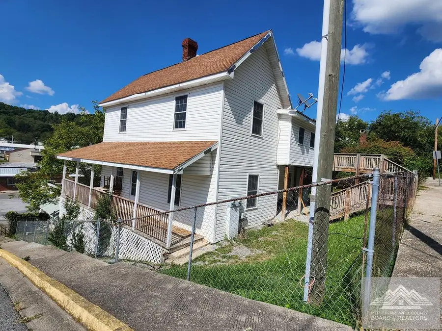 428 Tazewell Avenue, Bluefield, VA 24605 - #3