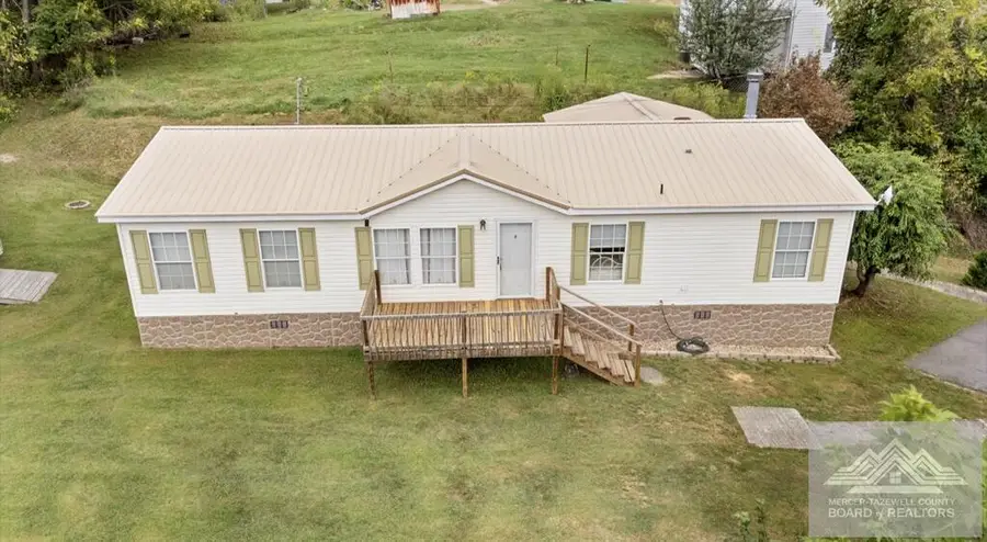 105 Montgomery St., Bluefield, VA 24605 - #2