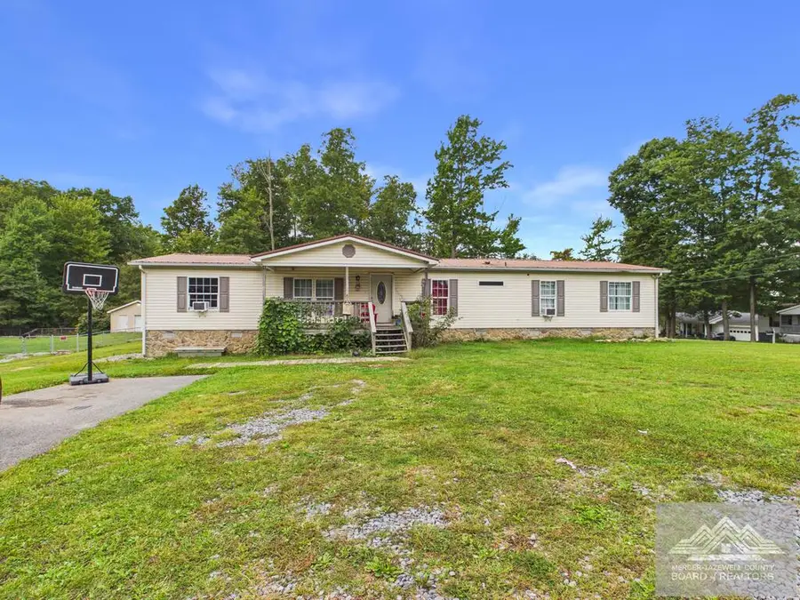 305 Thousand Oaks Drive, Shady Spring, WV 25918 - #2