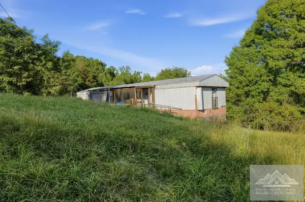 205 Hillside Dr, CHRISTIANSBURG, VA 24073