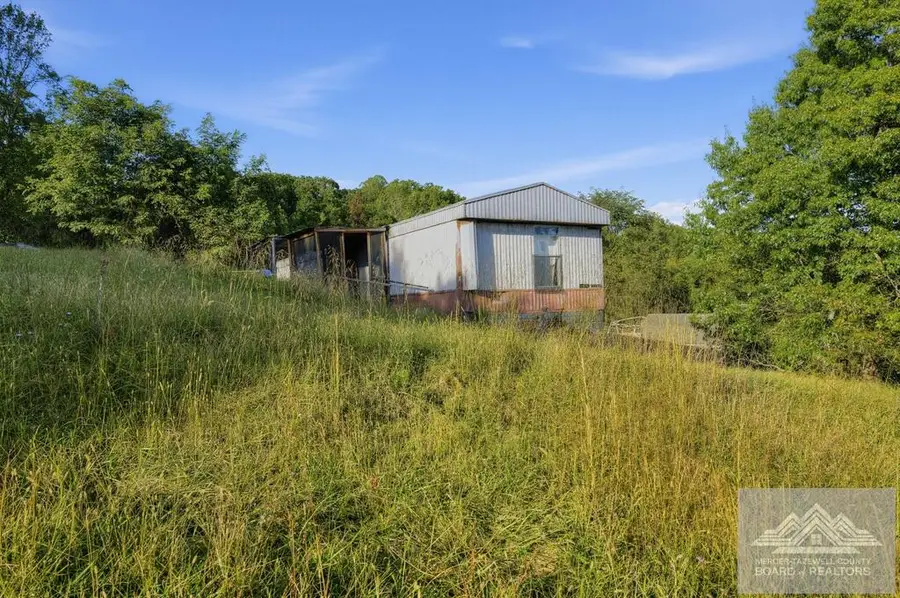 205 Hillside Dr, Christiansburg, VA 24073 - #2