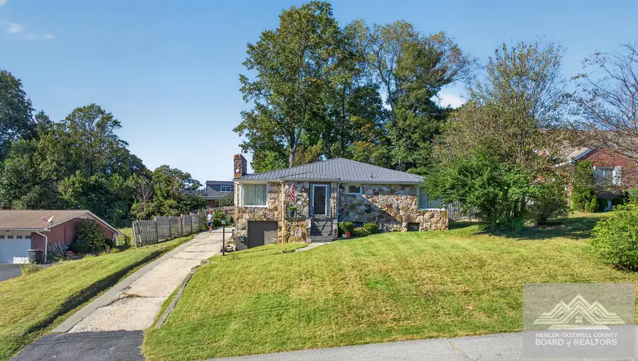 421 Monterey Hill, Bluefield, WV 24701 - #2