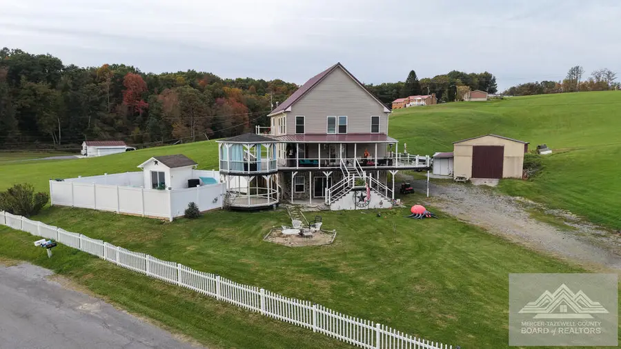 384 Pinoak Rd, Lashmeet, WV 24733 - #2