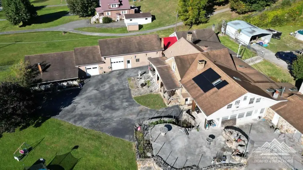 1140 Glenwood Park Rd, Princeton, WV 24739 - #1