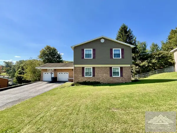 161 Cardinal Avenue, PRINCETON, WV 24740