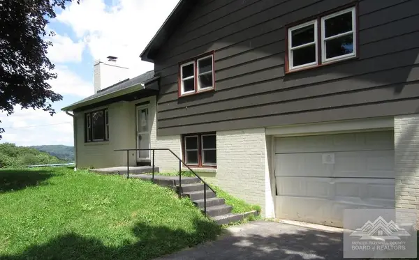 7124 Seneca Trail North, SINKS GROVE, WV 24976