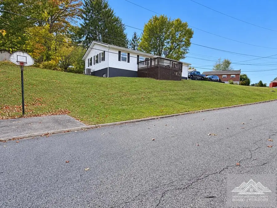 1001 Hale Avenue Extension, Princeton, WV 24740 - #3