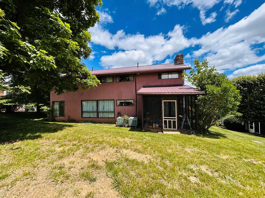 562 Rolling Hills, Princeton, WV 24740 - #2