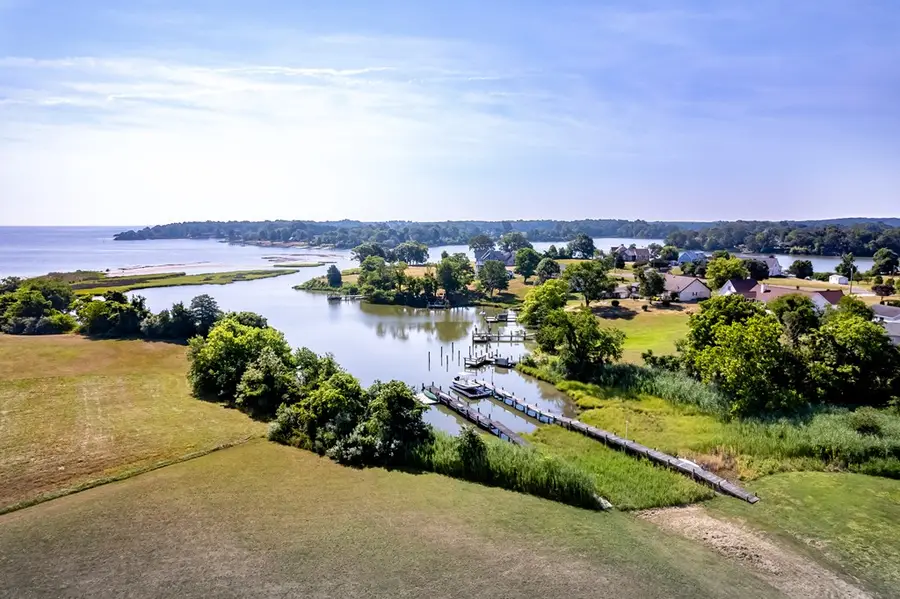 29 Sandy Beach Road, City Unavailable, VA 22473 - Image #2