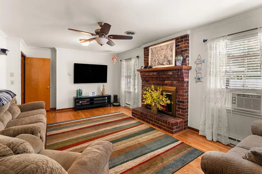 31 Bunker Hill Rd, Farnham, VA 22460 - #2