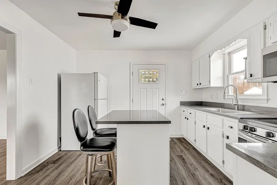 725 Cralle Avenue, Tappahannock, VA 22560 - Image #3