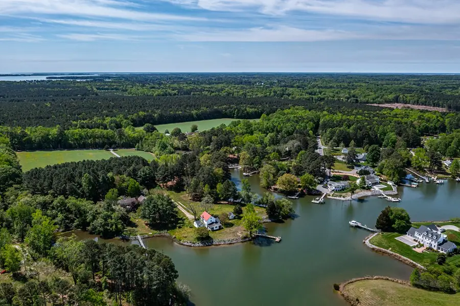 654 Kent Point Road, Kilmarnock, VA 22482 - Image #3