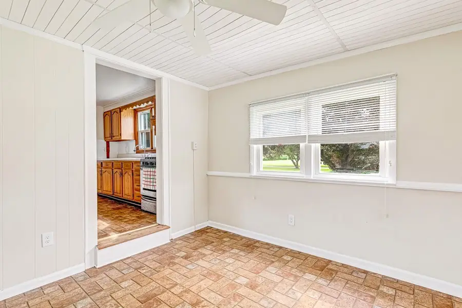 2476 Calvary Church Rd, Warsaw, VA 22572 - Image #3