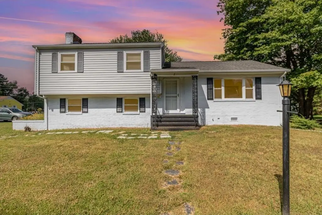 7 Norwood St, Kilmarnock, VA 22482 - Image #1