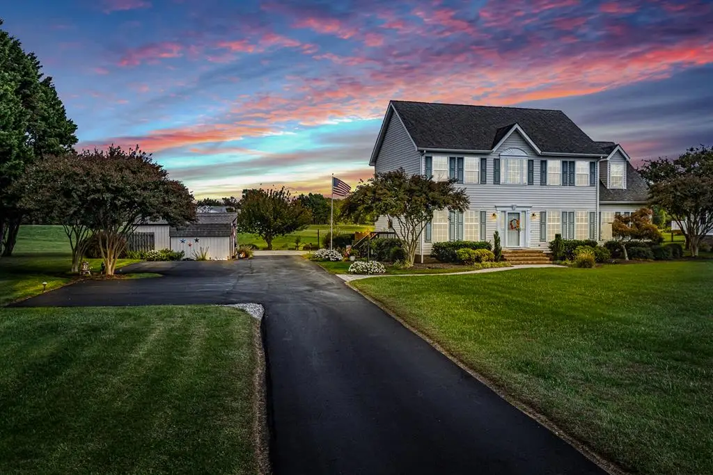 957 Ridge Road, Callao, VA 22435 - Image #1